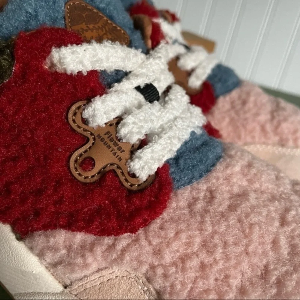 Flower Mountain PAMPAS Teddy Sneakers in Pink Bordeaux NWOT